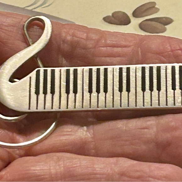 Sterling Silver Mexico Treble Cleft Pin - Picture 9 of 10